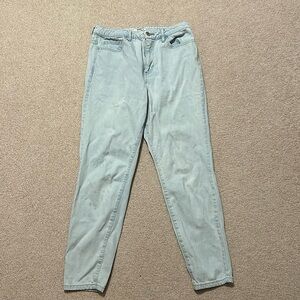 Forever 21 light wash denim jeans, straight cut